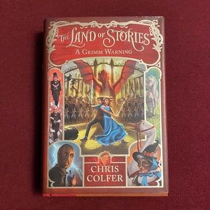 BOOK the land of stories by Chris Colfer